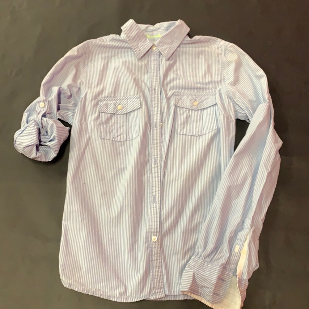 American Eagle top